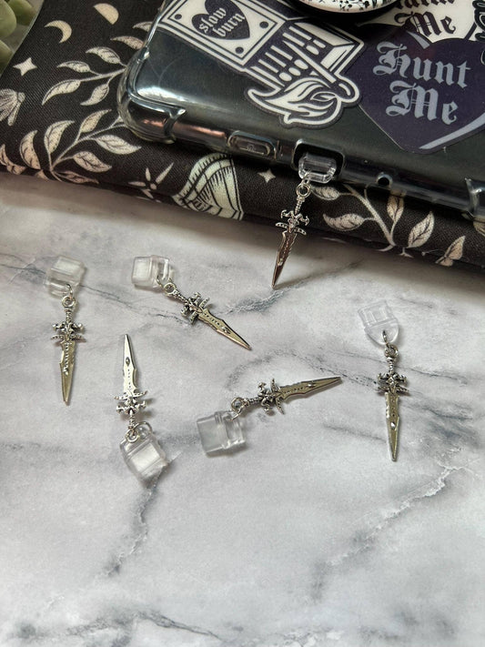 Fantasy Dagger USB C Kindle Charm